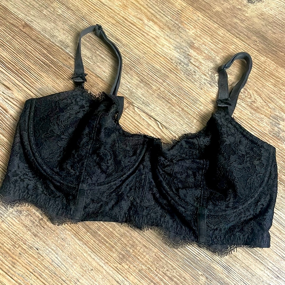 Victoria Secret Lace Size 36DD